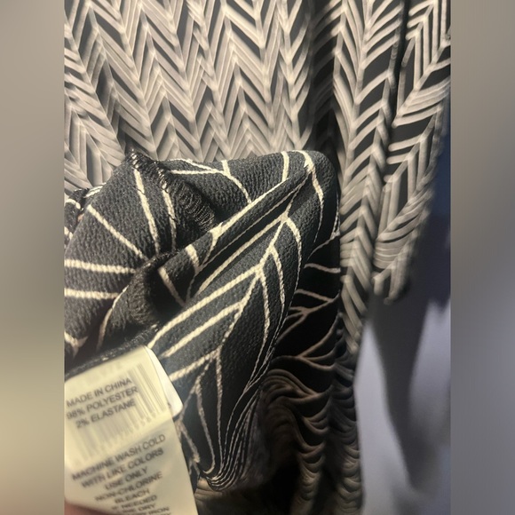 Vince Camuto womens Black White Short Sleeve Knee Length Sheath Dress Size XL - Picture 5 of 5